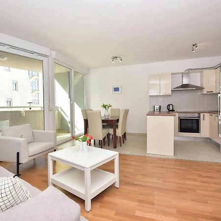 Sunshine Apartment Makarska Exteriör bild